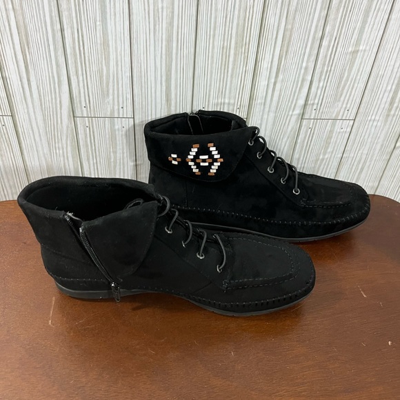 Comfort View BOHO Ankle Boot - Picture 4 of 5